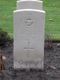 Berlin 1939-1945 War Cemetery - Clark, Stanley Percy